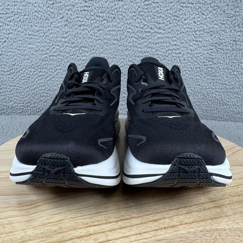 Hoka One One Clifton 10 Mens Size 9 EE Wide Black White Running Shoes Sneakers - Picture 2 of 12